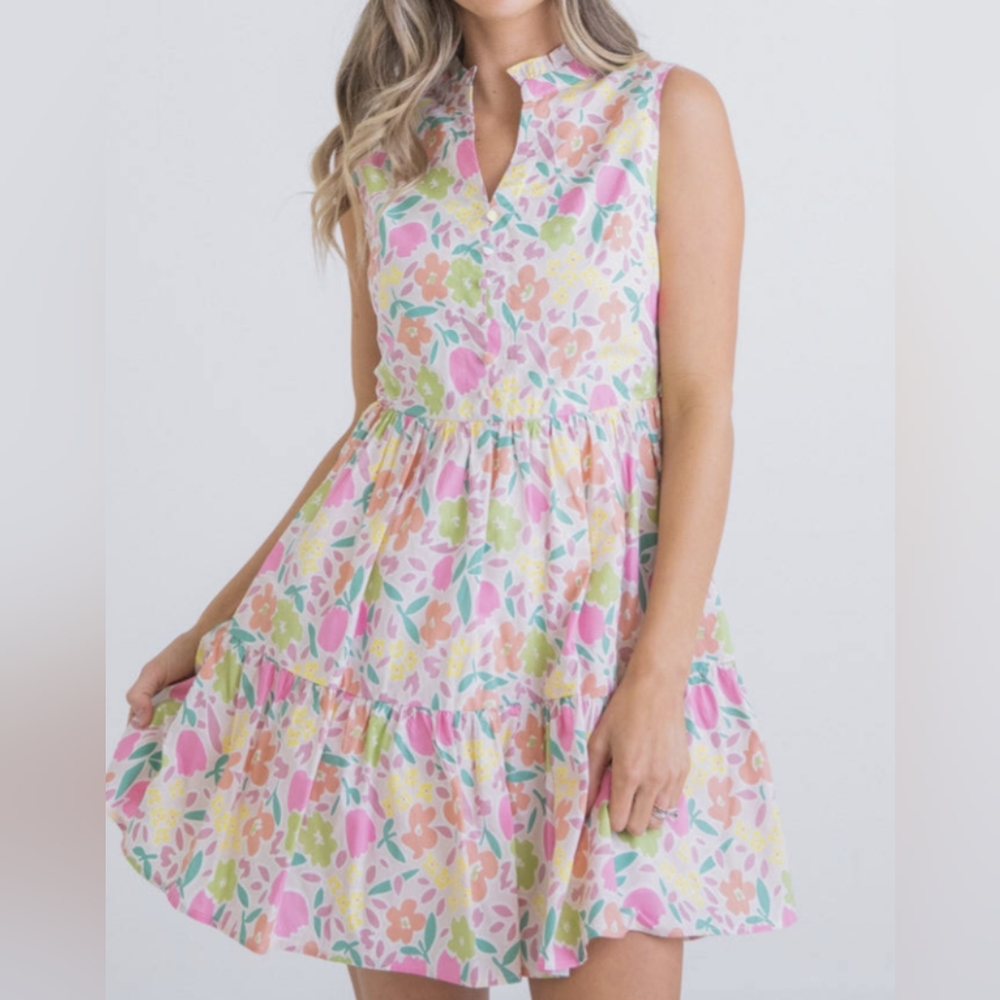 Karlie floral dress NWOT Size M